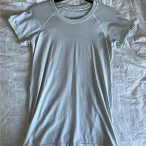 Lululemon swiftly tech short sleeve